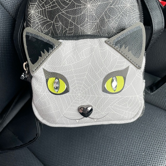 BETSEY JOHNSON MINI SPIDERWEB DOG BACKPACK - Picture 6 of 6